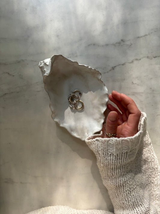 Ceramiczny Talerzyk na Drobiazgi Ostryga White Fluff