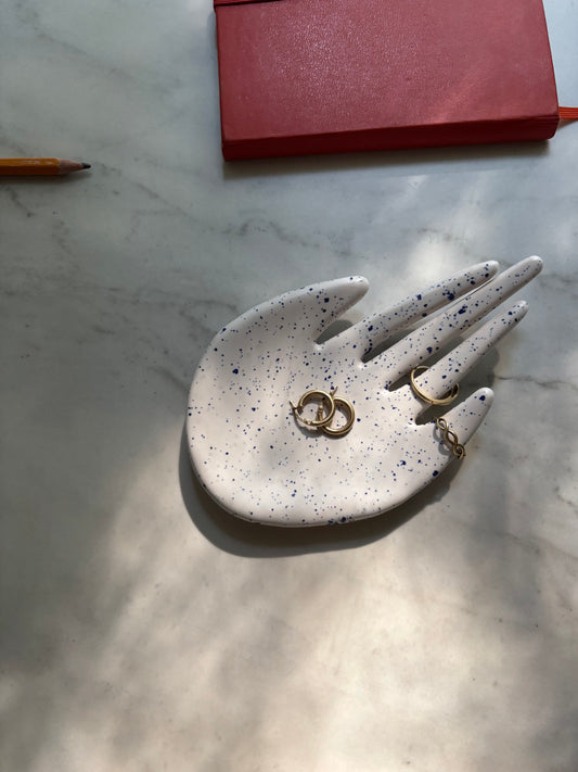 Ceramiczna Dłoń na Biżuterię 17/26 Blue Dots