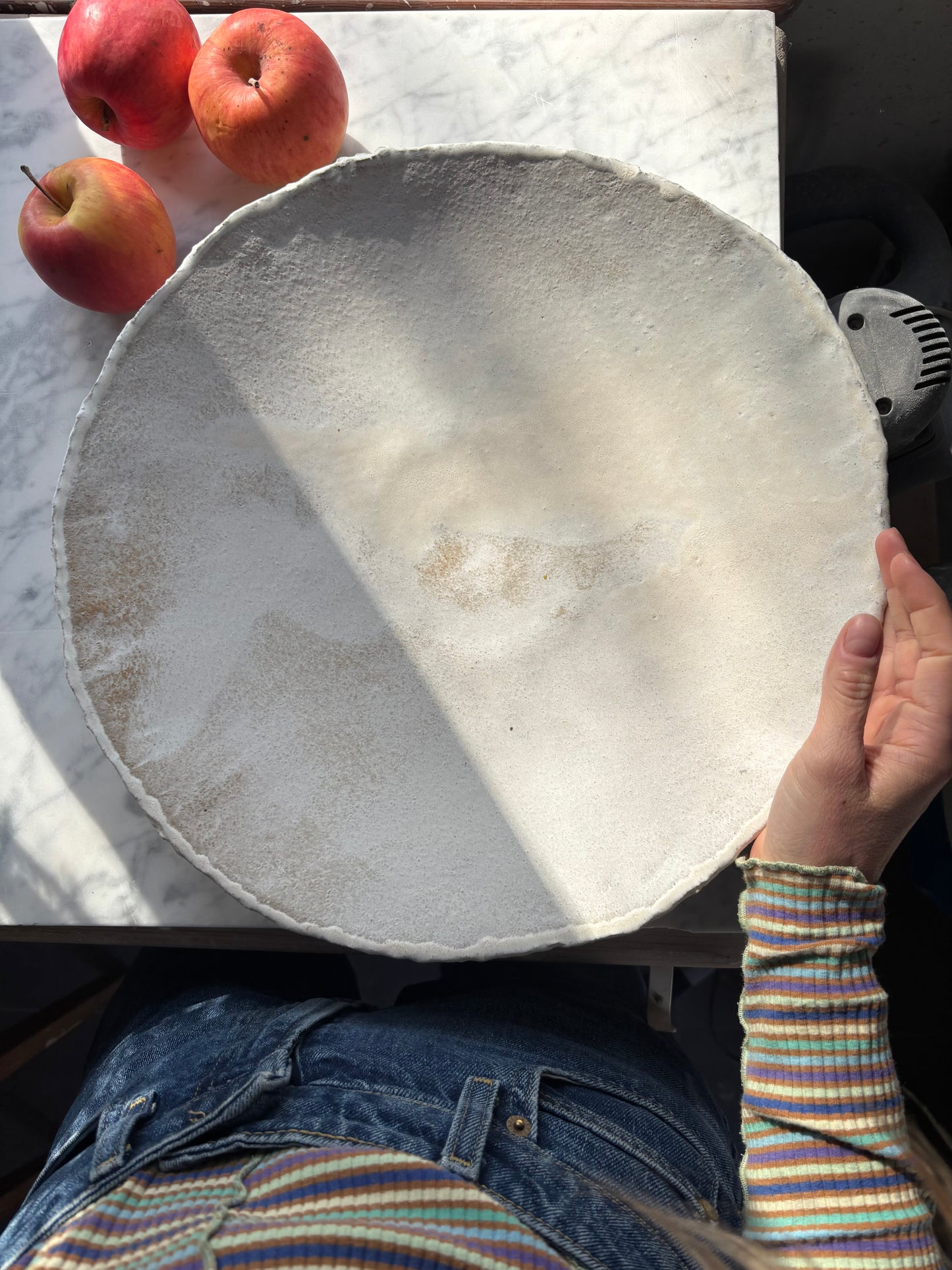 Ceramiczna Okrągła Misa na Cokole XXL Rustic White