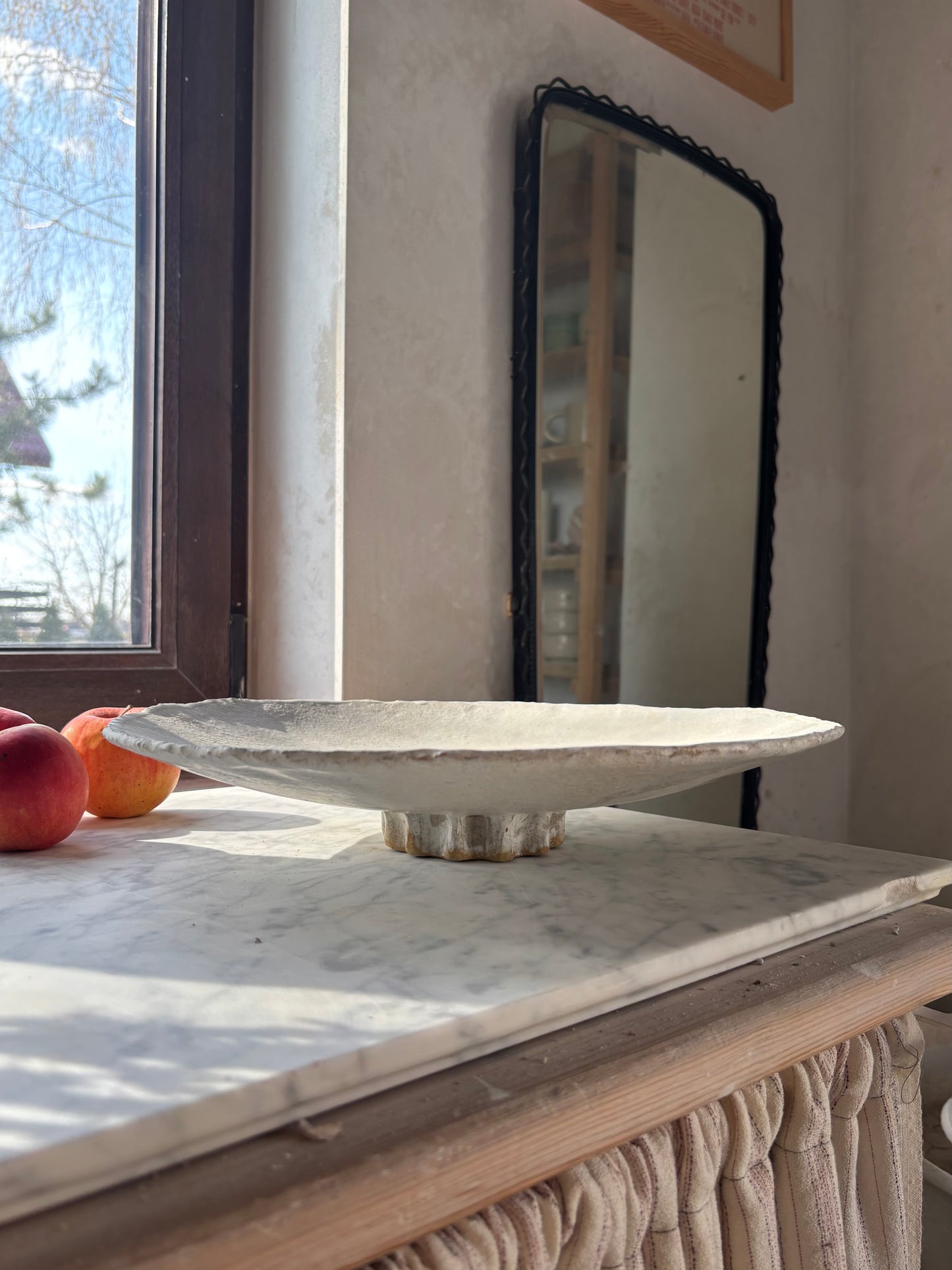 Ceramiczna Okrągła Misa na Cokole XXL Rustic White