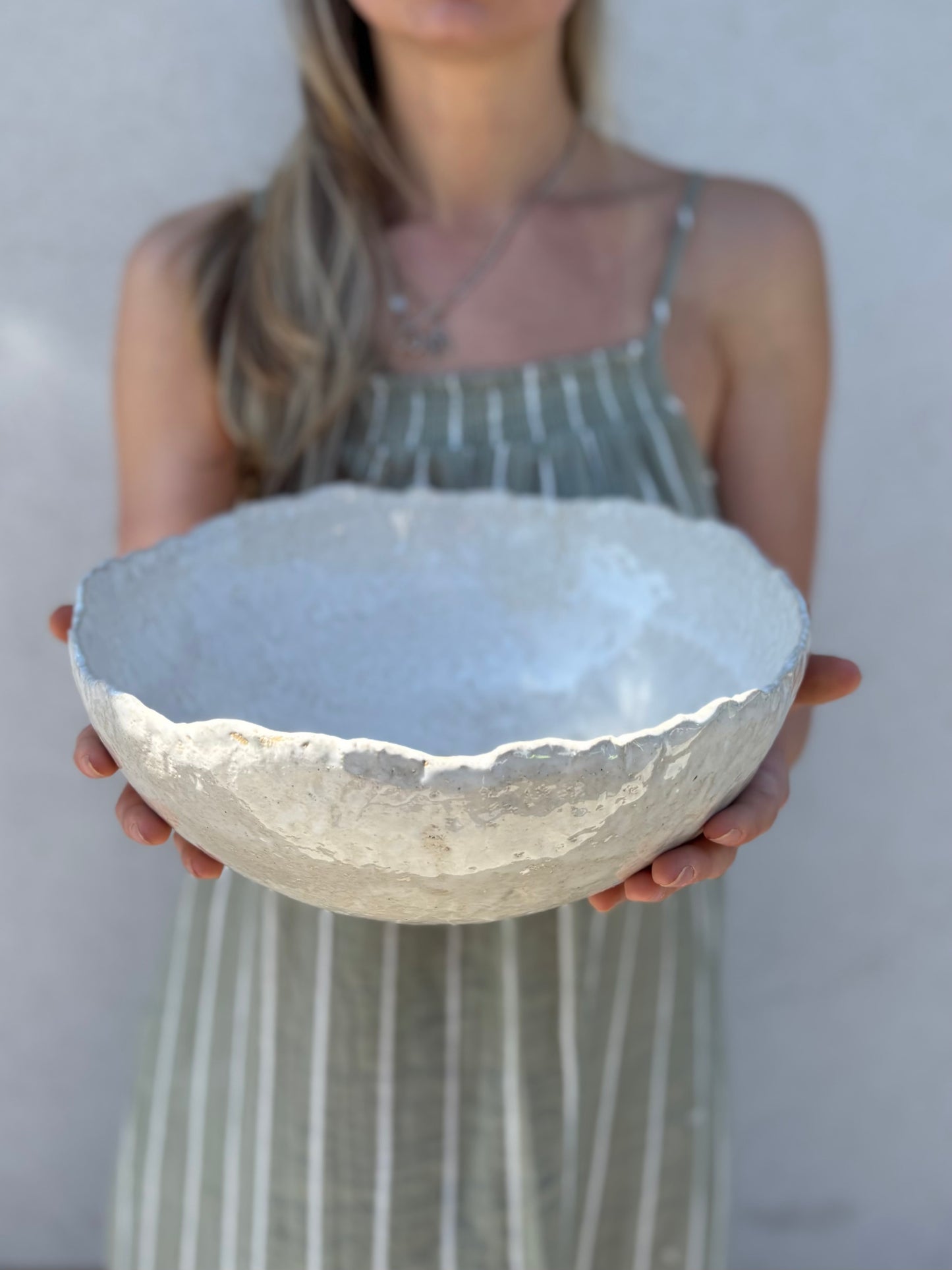 Ceramiczna Okrągła Misa na Sałaty XL Rustic Pearl White