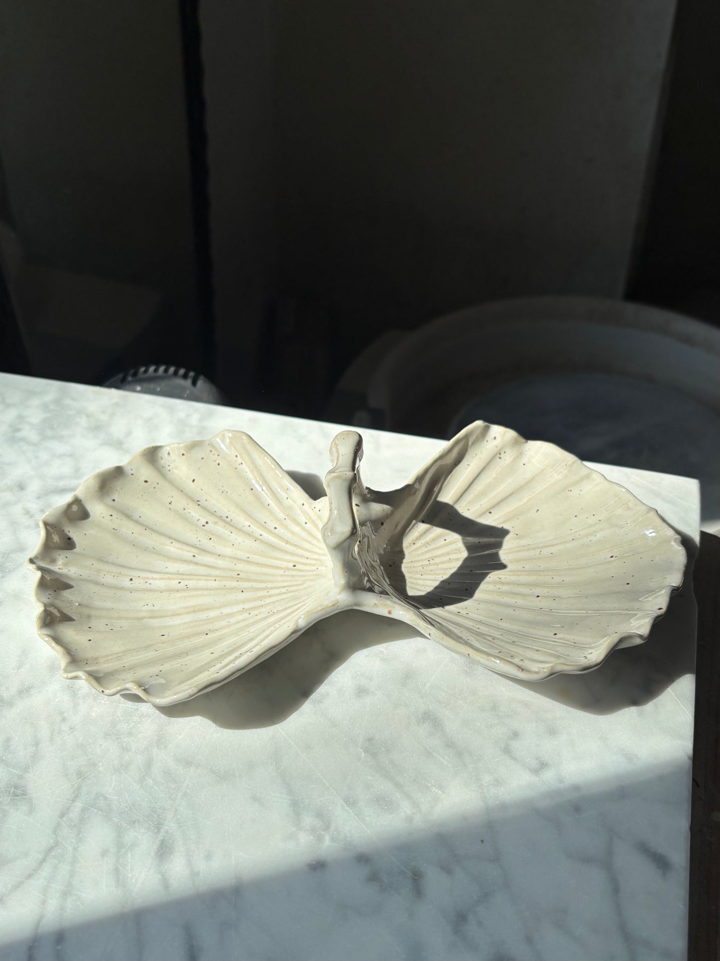 Ceramiczny Talerzyk Podwójna Muszla na Przekąski