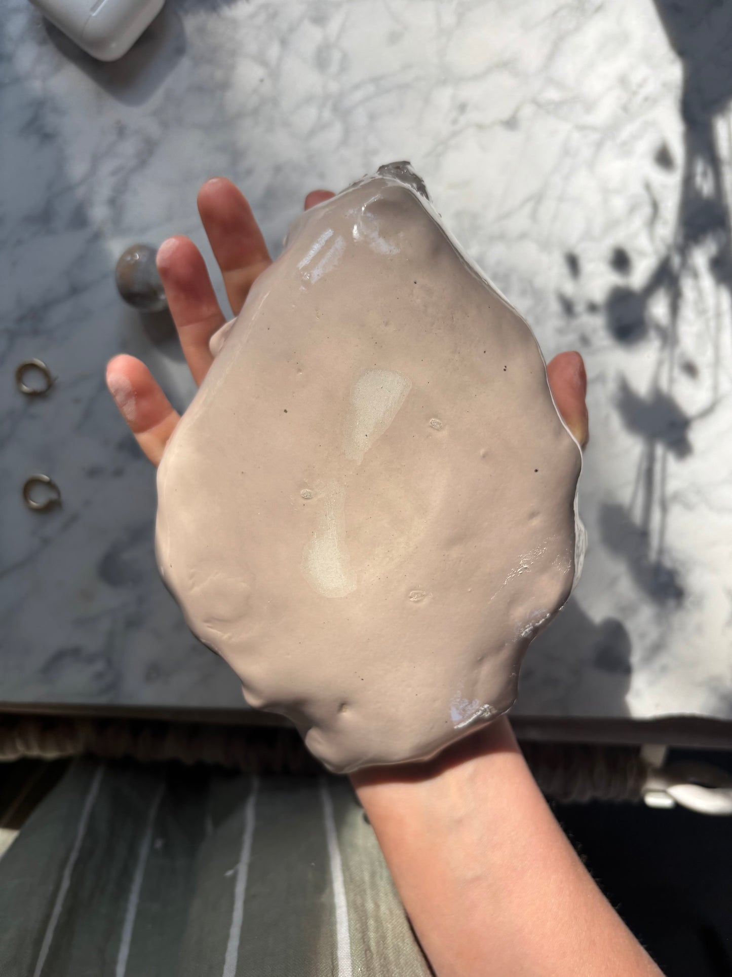 Ceramiczny Talerzyk na Drobiazgi Ostryga Beige Lilac