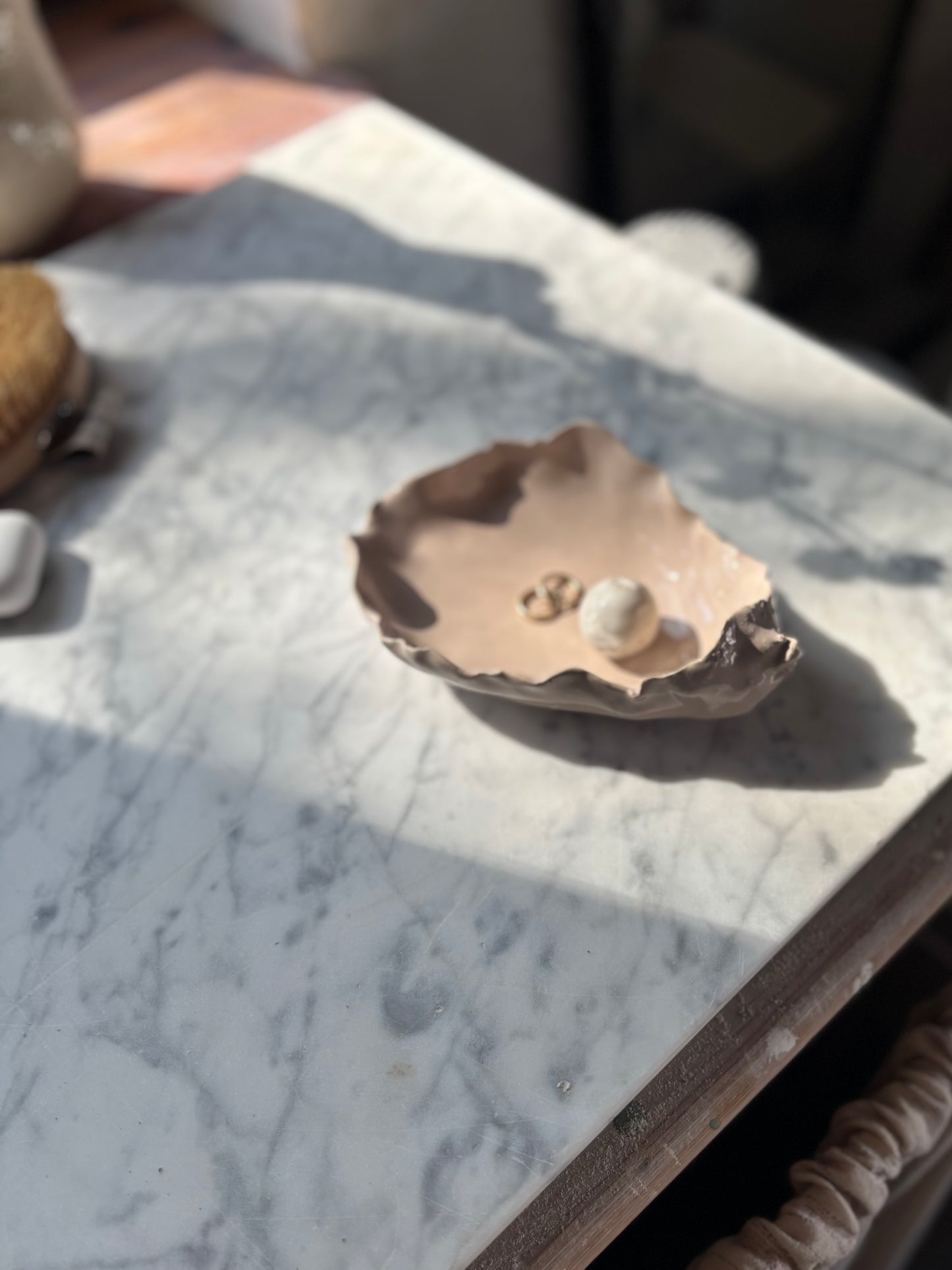 Ceramiczny Talerzyk na Drobiazgi Ostryga Beige Lilac