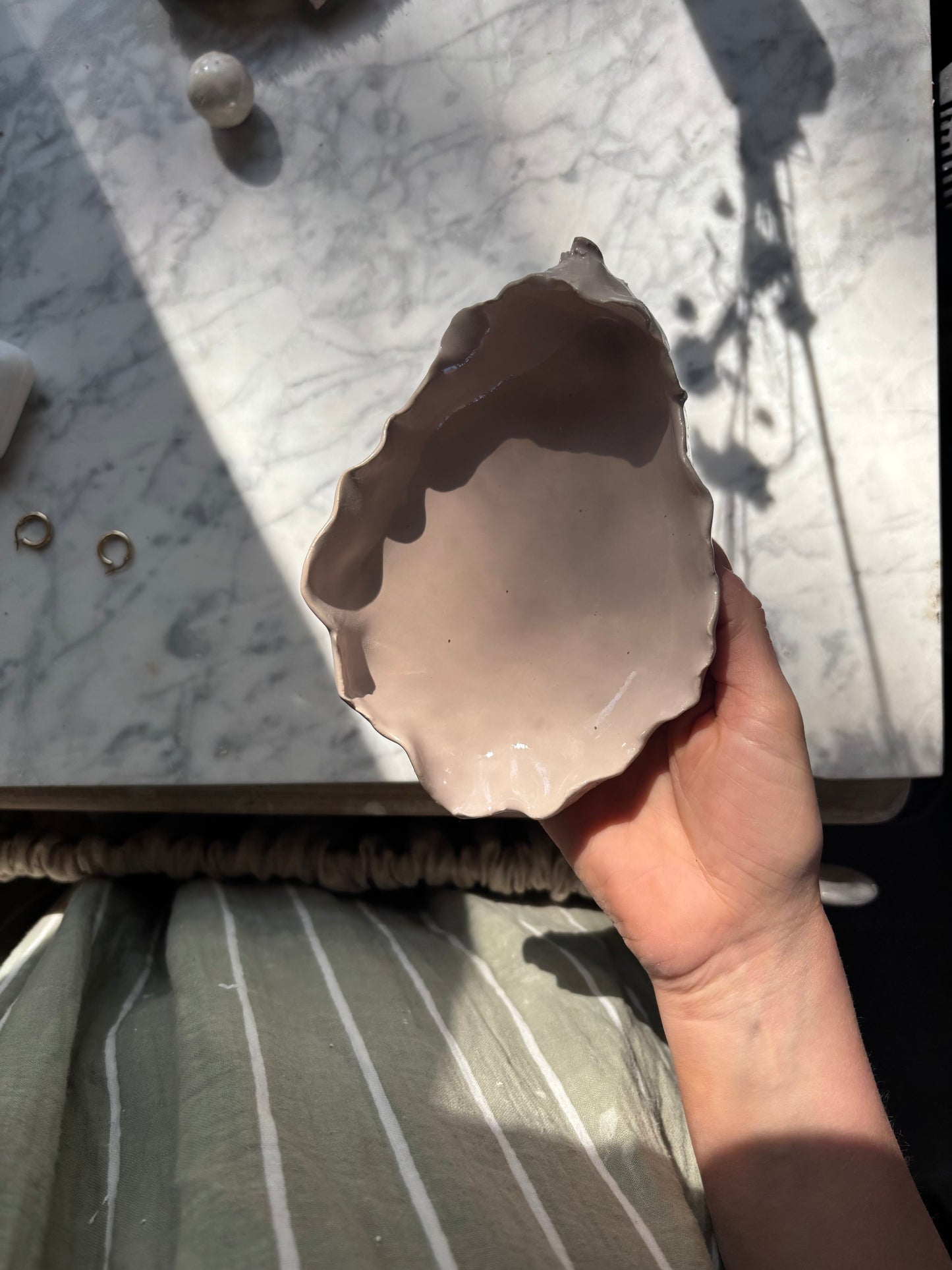 Ceramiczny Talerzyk na Drobiazgi Ostryga Beige Lilac