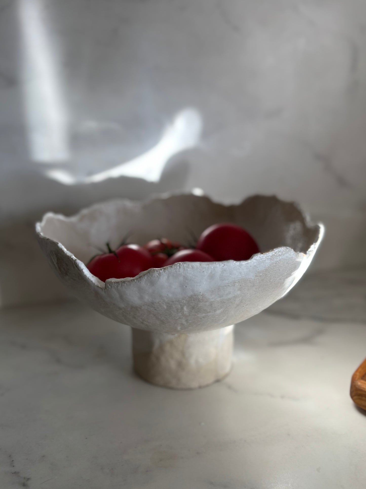 Ceramiczna Okrągła Misa na Cokole XXL Rustic White