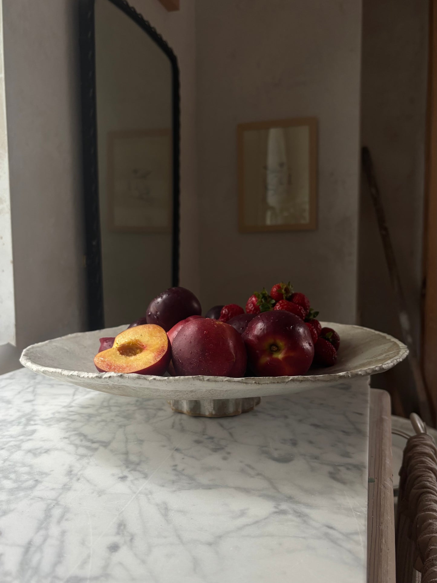 Ceramiczna Okrągła Misa na Cokole XXL Rustic White